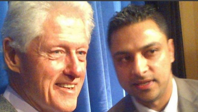 imran-awan-with-Bill-Clinton-1-1024x582